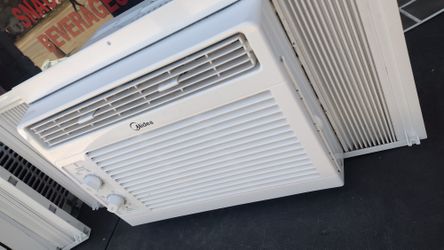 Air Conditioners 5k Btus $80 Each Practically New 