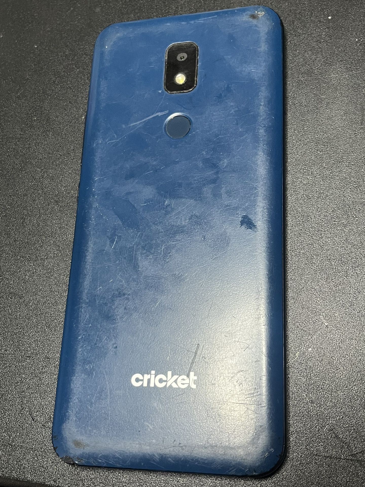 Cricket Android Smartphone Blue – Powers On – Cracked Screen – AS-IS 📱	