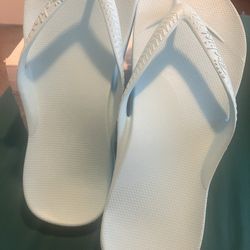 Archie’s Arch Support Flip Flops