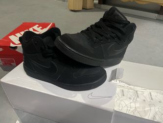 Kids' Nike Court Borough Mid 2 - Size 5Y (Black)