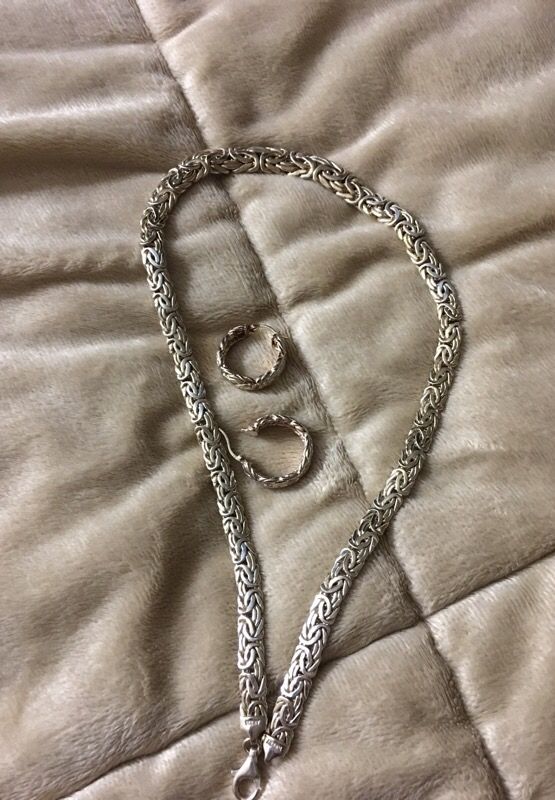 SS necklace and earrings