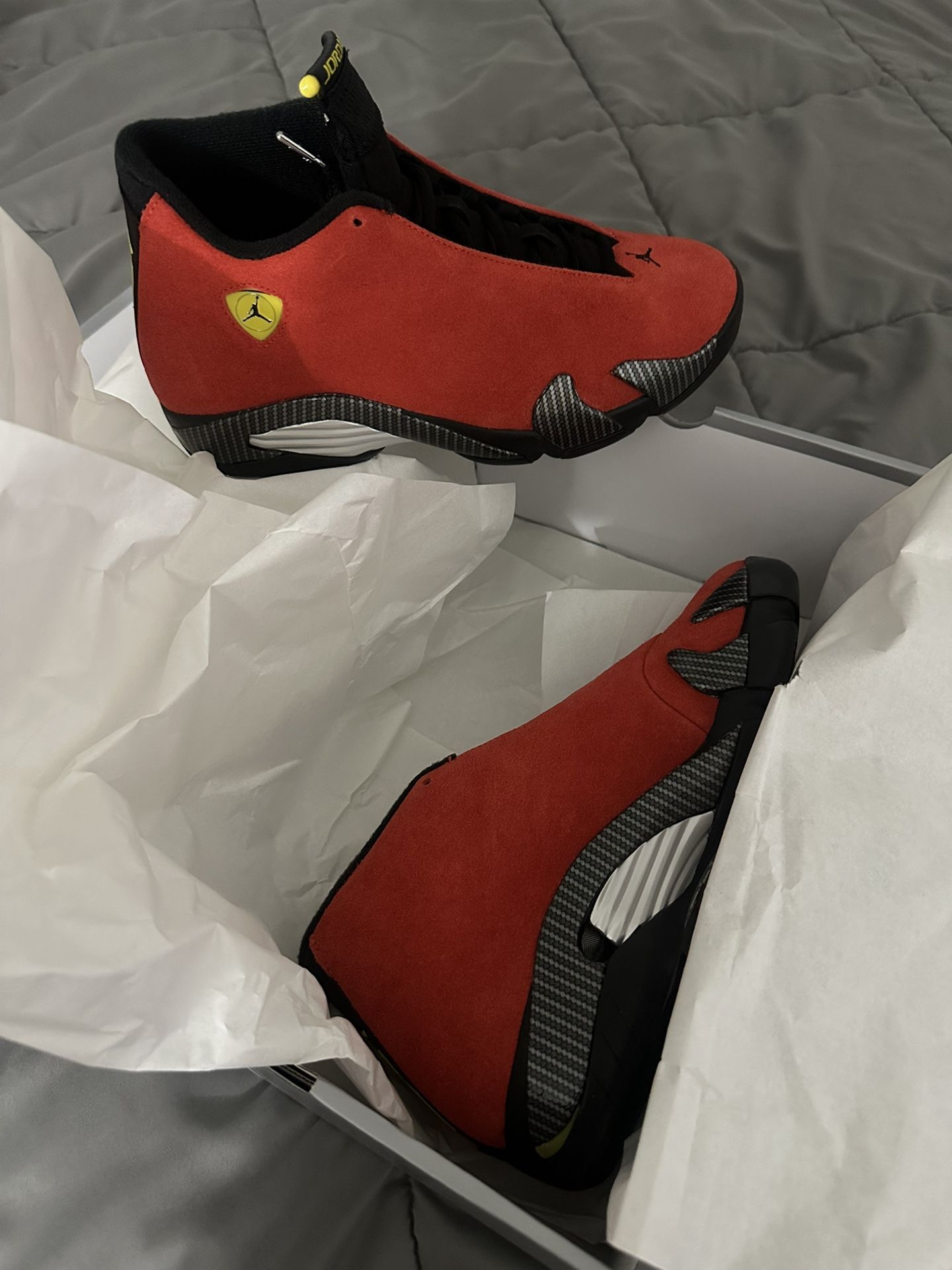 Air Jordan 14 Ferrari
