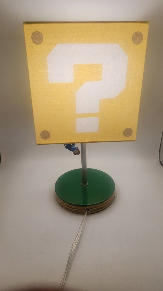 2019 NINTENDO  Mario Lamp