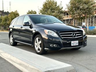2011 Mercedes R350