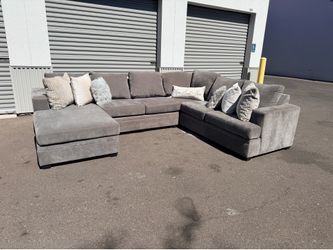 Sectional couch