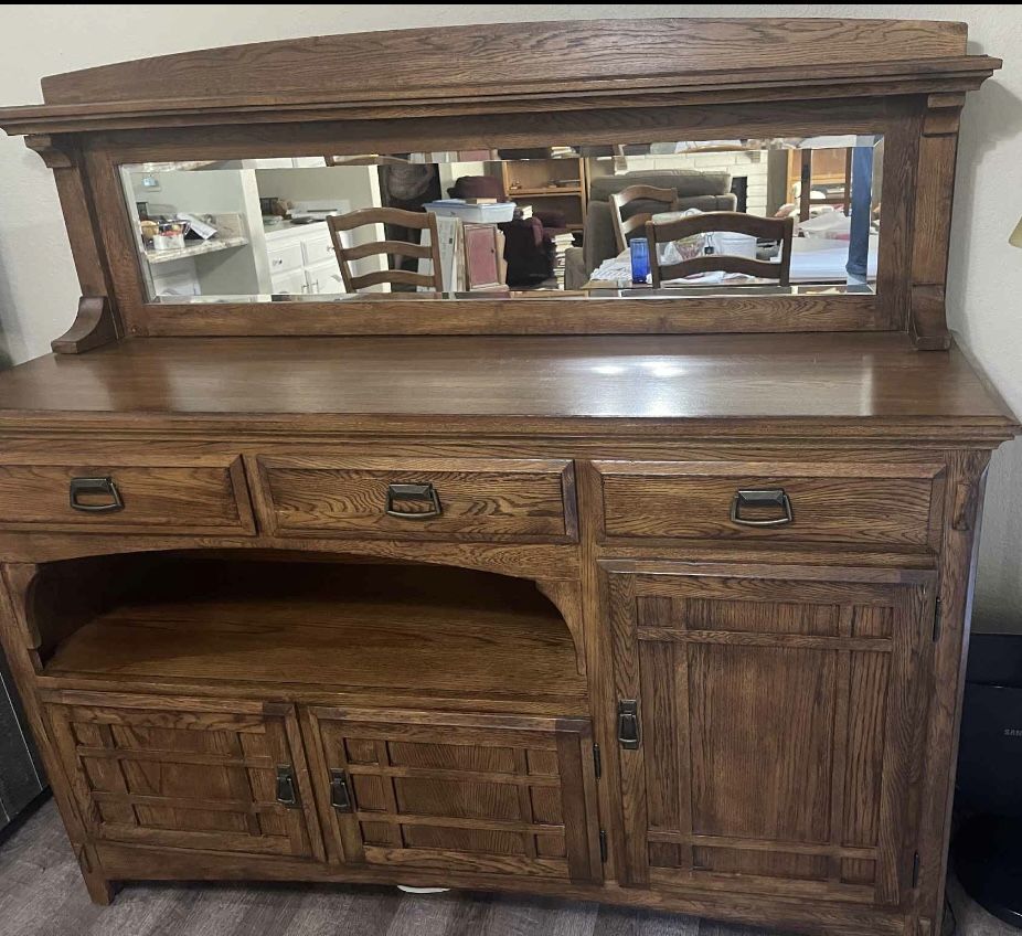 MIRRORED Wooden Hutch