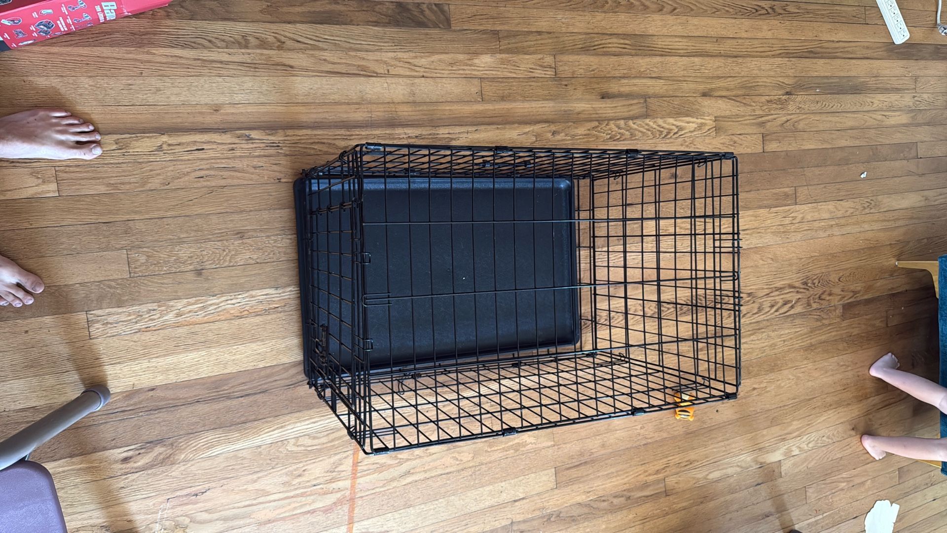 Dog crate