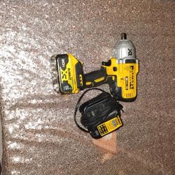 DeWalt Battery And Charger Included 20 Volt Battery