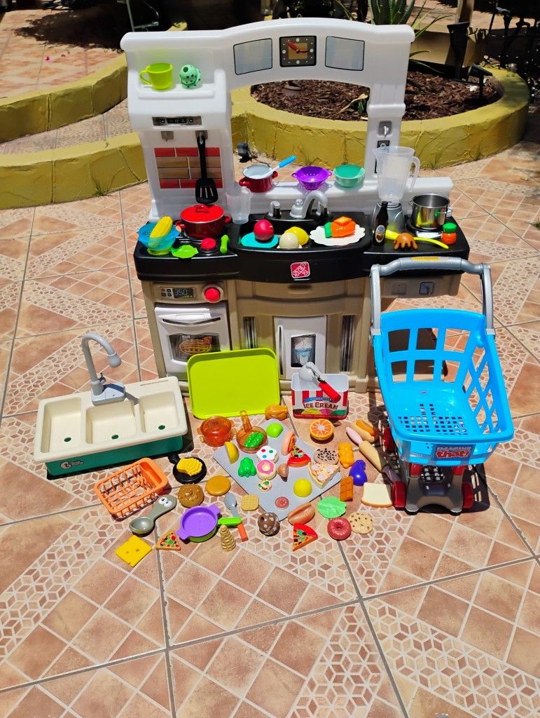 Toy Kitchen