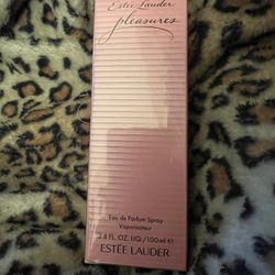 ESTEE LAUDER Pleasures