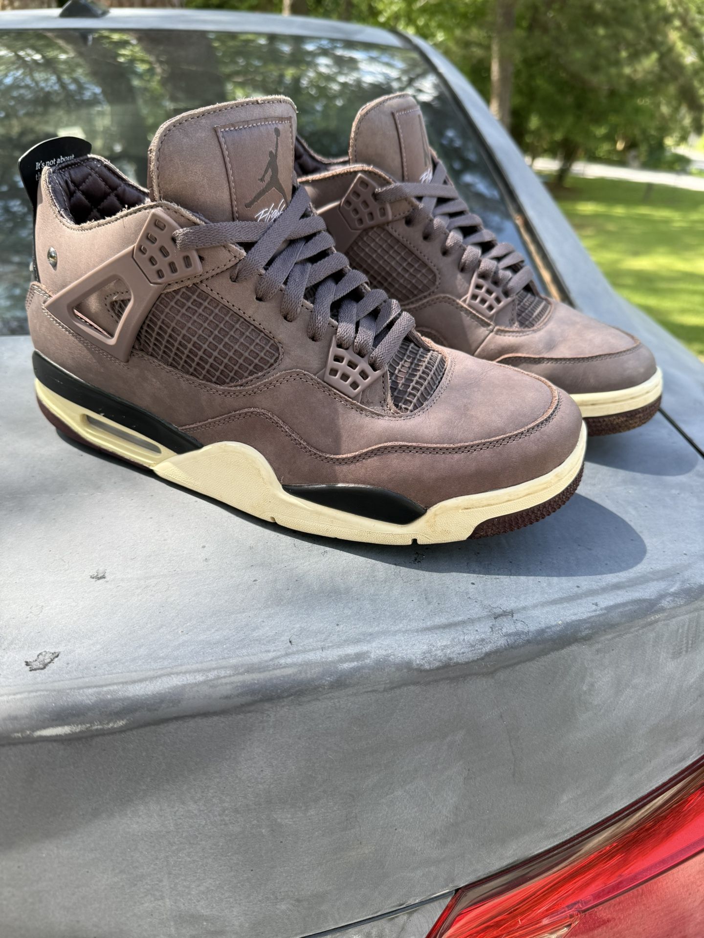 Air Jordan 4 x La Ma ManiƩre