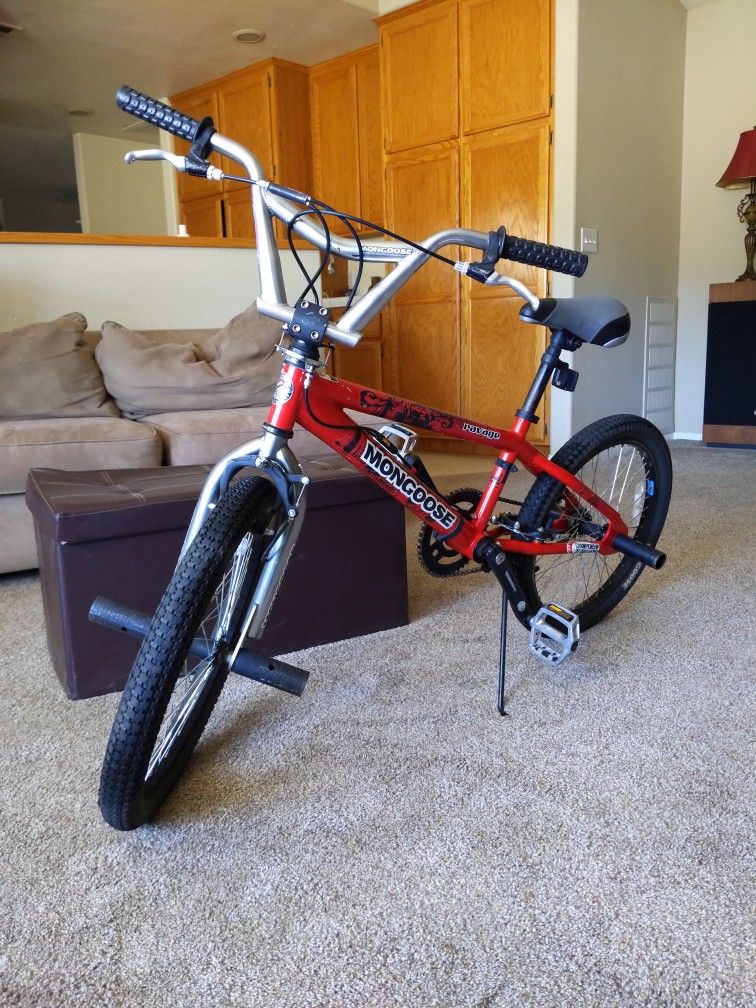 Vintage BMX Mongoose Ravage