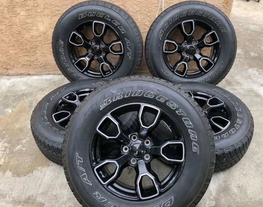 Jeep Wrangler JK 18” Wheels & Tires