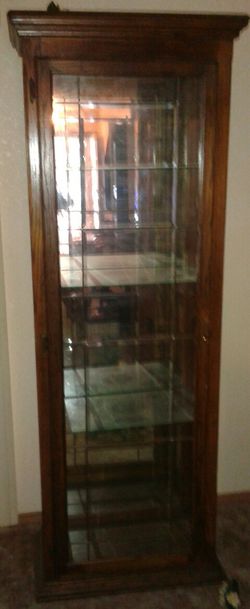 China Cabinet with glass shelves