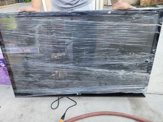 LG Plasma TV 47in