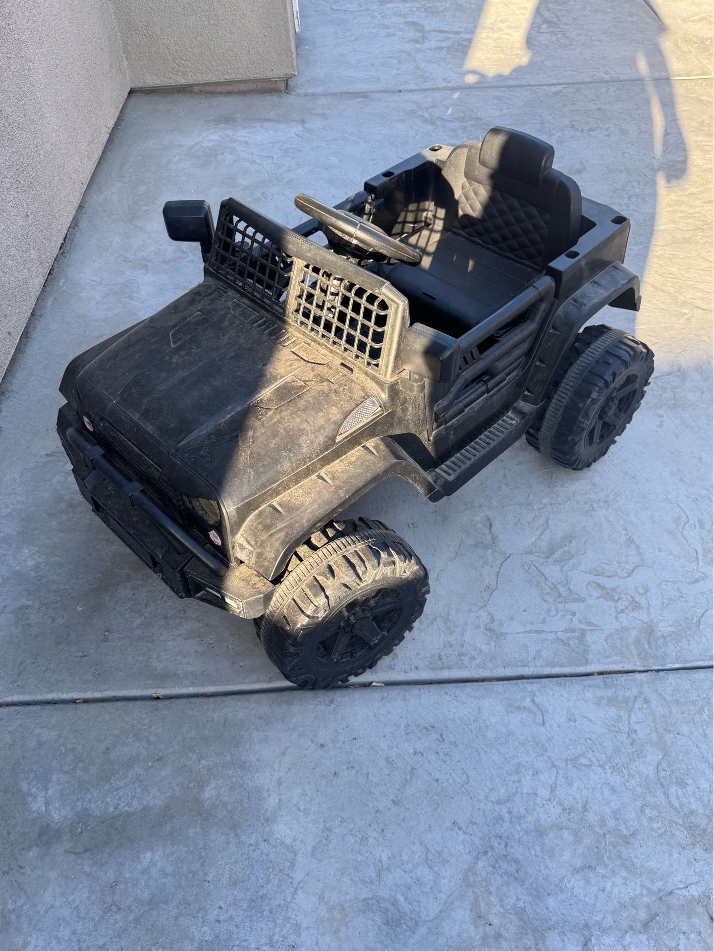 Kids electric car