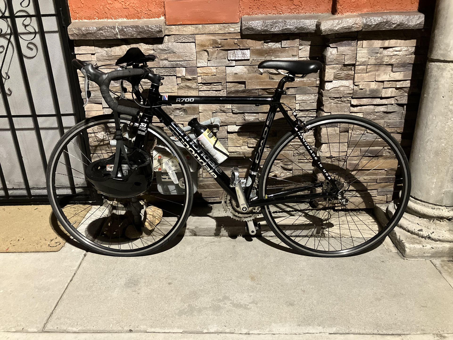 Black Cannondale  Bike Bicycle