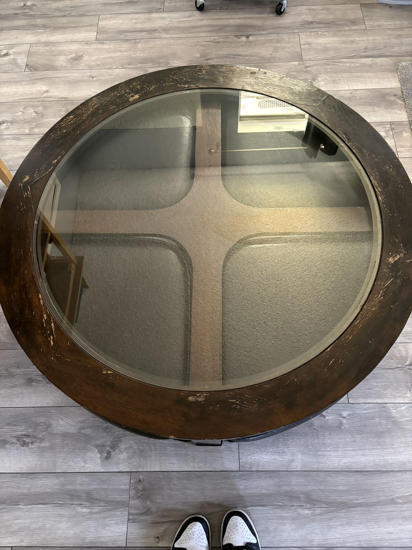 coffee table (4 stools)