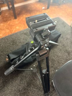 Professional tripod