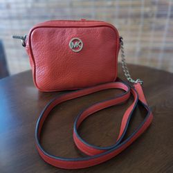 Michael Kors crossbody bag purse Exelente Condition 
