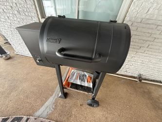 Cookout 700 Pellet Grill and Smoker in Black with 690 sq. in. Total Cooking Surface