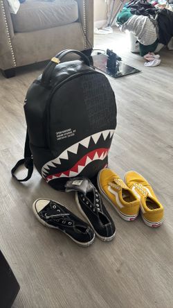 Sprayground used backpack  used converse and vans