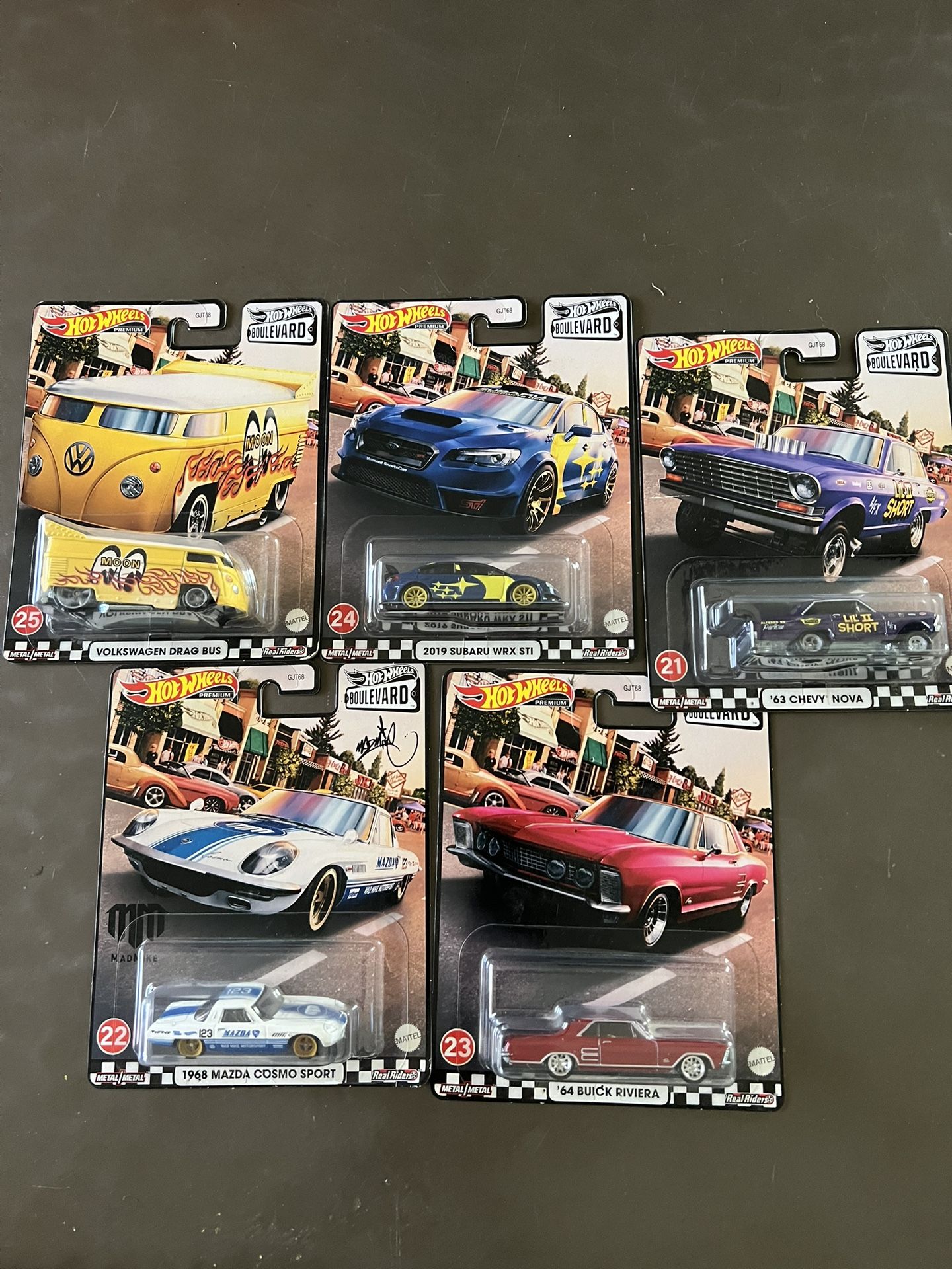 Hot Wheels Set Blvd 5 Pieces