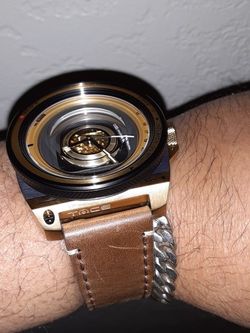 Vintage Lens Watch
