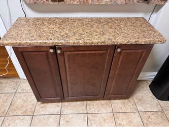 Kitchen island (ignore stuff inside)