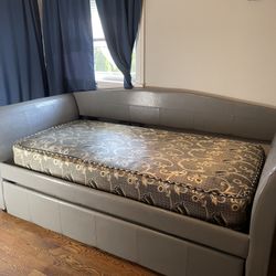 Double Twin Daybed 