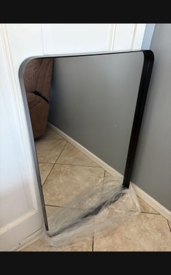 Black Mirror 36”x24”