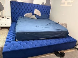 Blue storage king