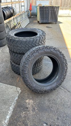 35/12.50r20 nitto ridge grappler