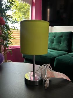 Green Table Lamp – Good Condition