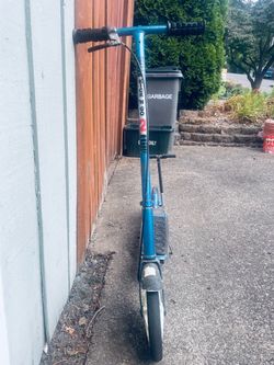 Kick 'N Go 2 Blue Kick Scooter