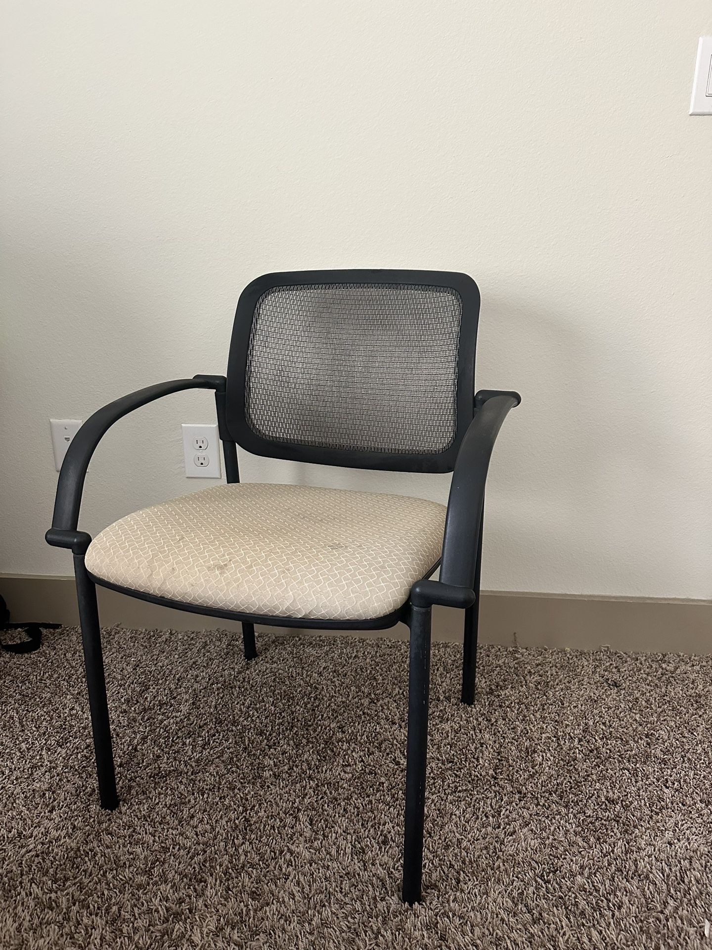 Set of 4 Office / Guest Chairs β Good Condition