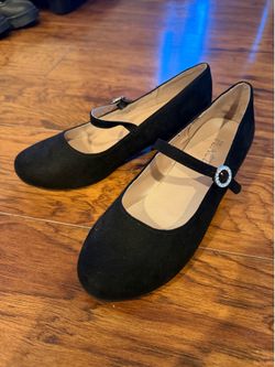 Girls dressed heels