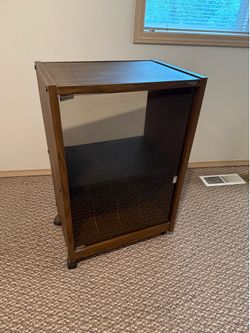 Record player stand