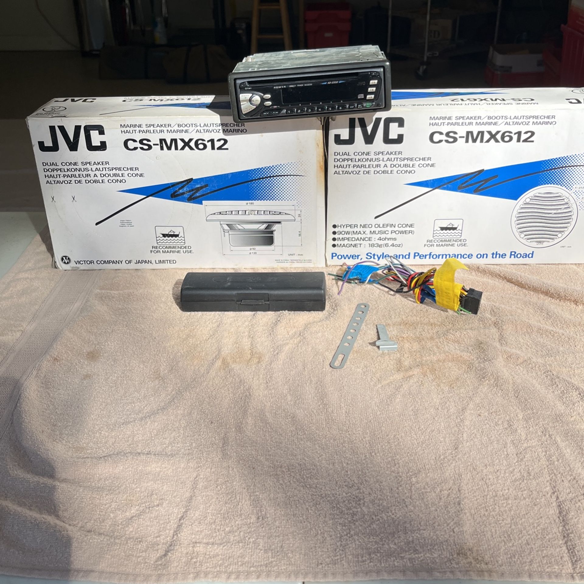 JVC 40w CD An Fm Radio