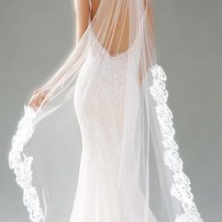 Long Lace Wedding Veil
