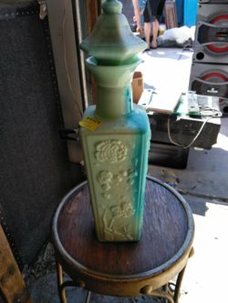 Vintage 1972 Jim Beam Jade And Mint Milk Glass Decanters Floral Pagoda Bottle