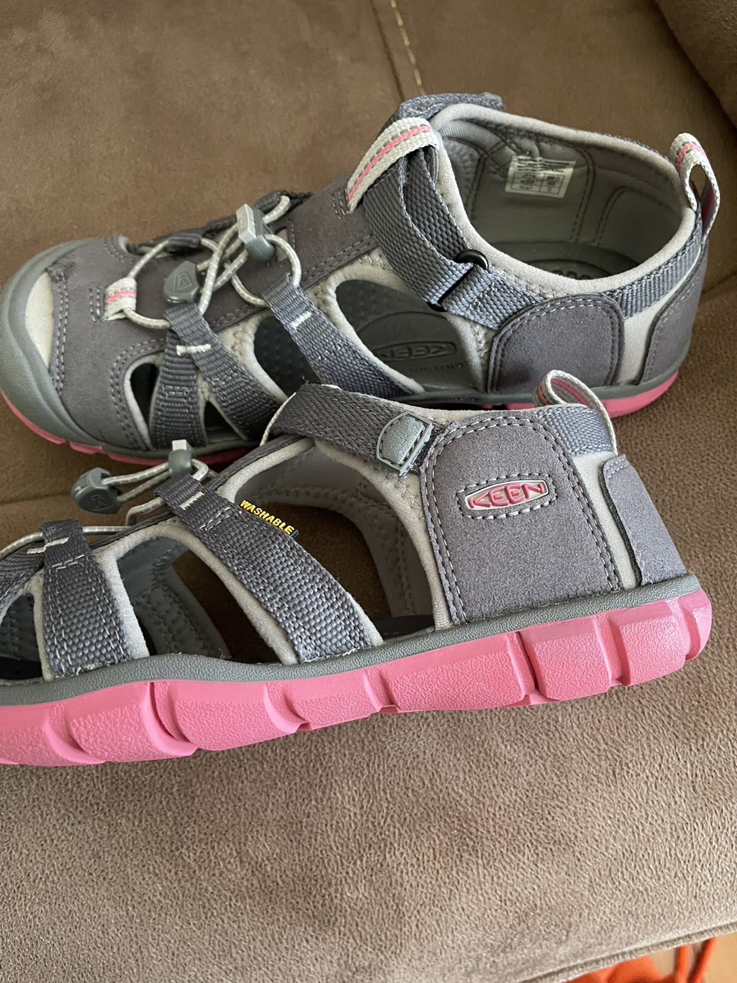 Washable Beautiful Keen Sandals Size 4