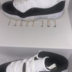 AIR JORDAN 11 RETRO