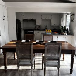 Z Gallerie Italian Made Dining Table 