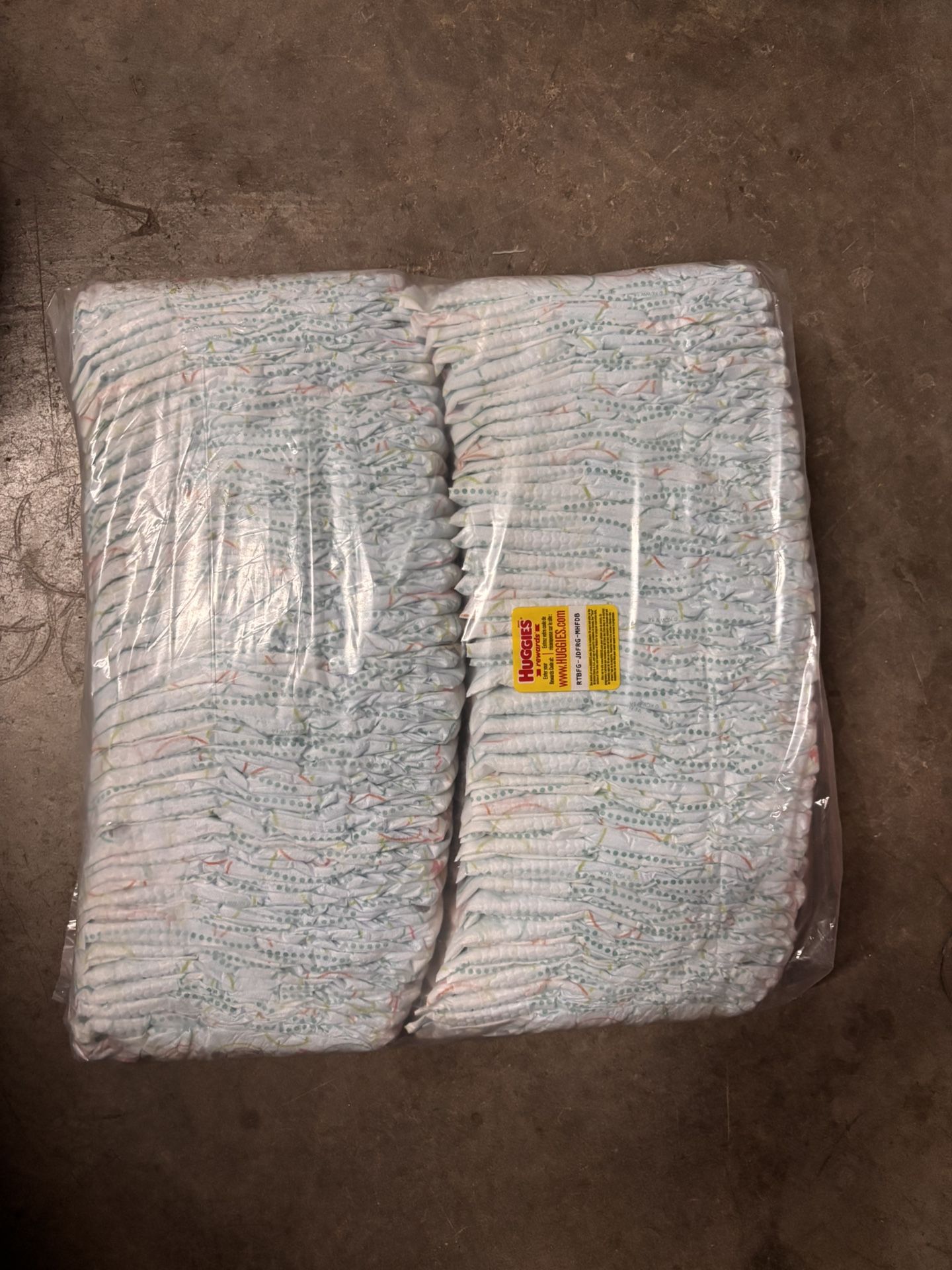 Diapers. Pañales. East Palmdale