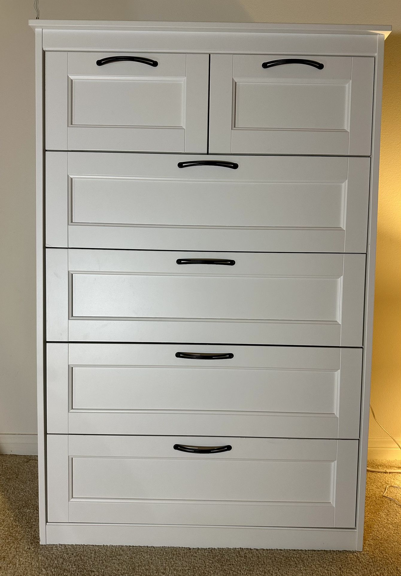 White Wood Songesand drawer Chest