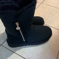 Black Ugg Boots