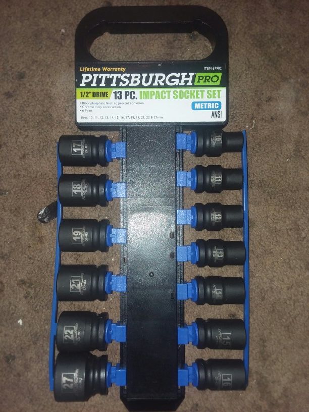 Pittsburgh Pro 1/2" Drive 13PC Impact Socket Set