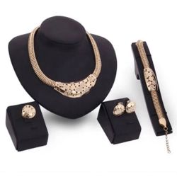 Elegant  African Gold Plated 4pcs Jewelry Set Necklace Bracelet Earrings and Ring