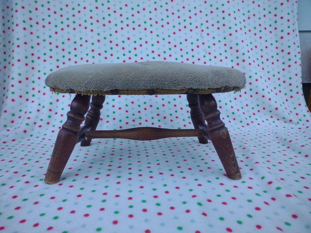 Vintage French Country Needlepoint Floral Tapestry on Cherry Oak Turned Legs